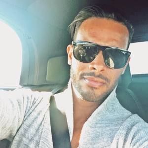 Meet your Posher, Abel